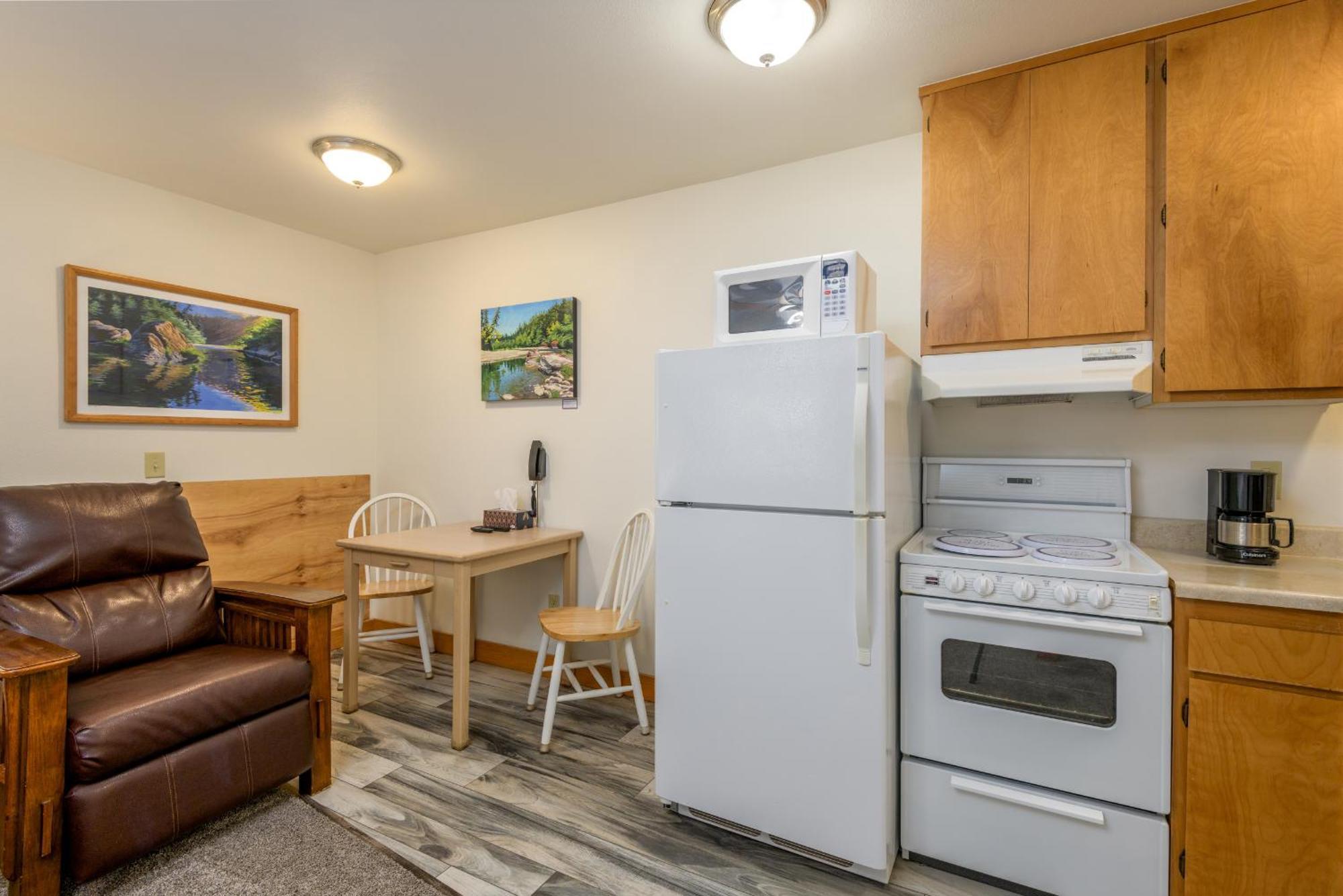 Ocean Suites Motel Brookings Buitenkant foto