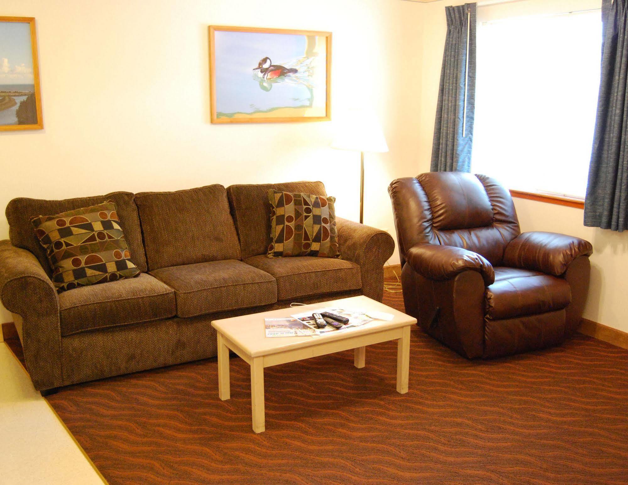 Ocean Suites Motel Brookings Buitenkant foto